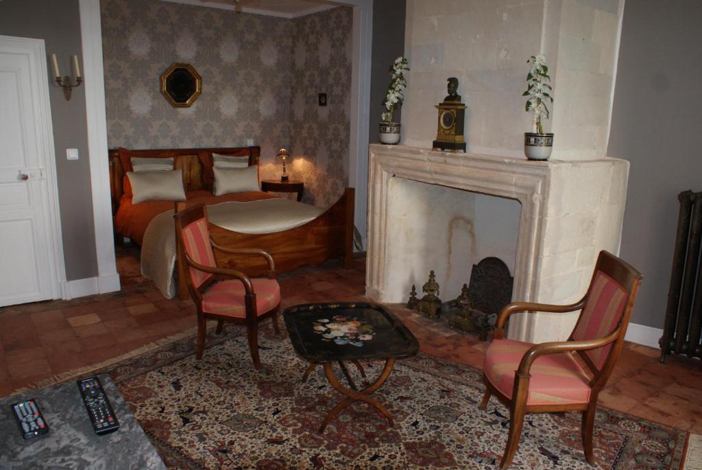 Bed and Breakfast Chateau De La Fresnaye Saint-Aubin-de-Luigné Exteriér fotografie